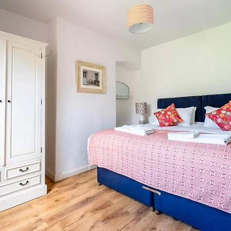 Northern Flowerhouse