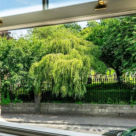 Northern Flowerhouse Semesterbostad