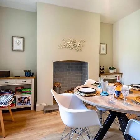 Northern Flowerhouse