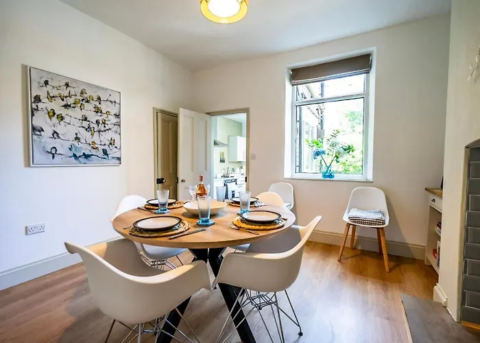 Northern Flowerhouse *