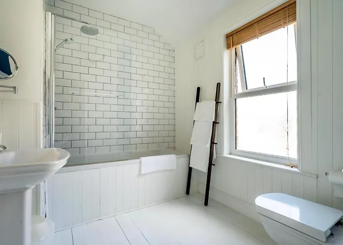 Northern Flowerhouse Dom wakacyjny *